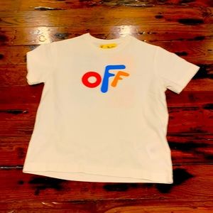 Off white short sleeve t-shirt,size 6,boys